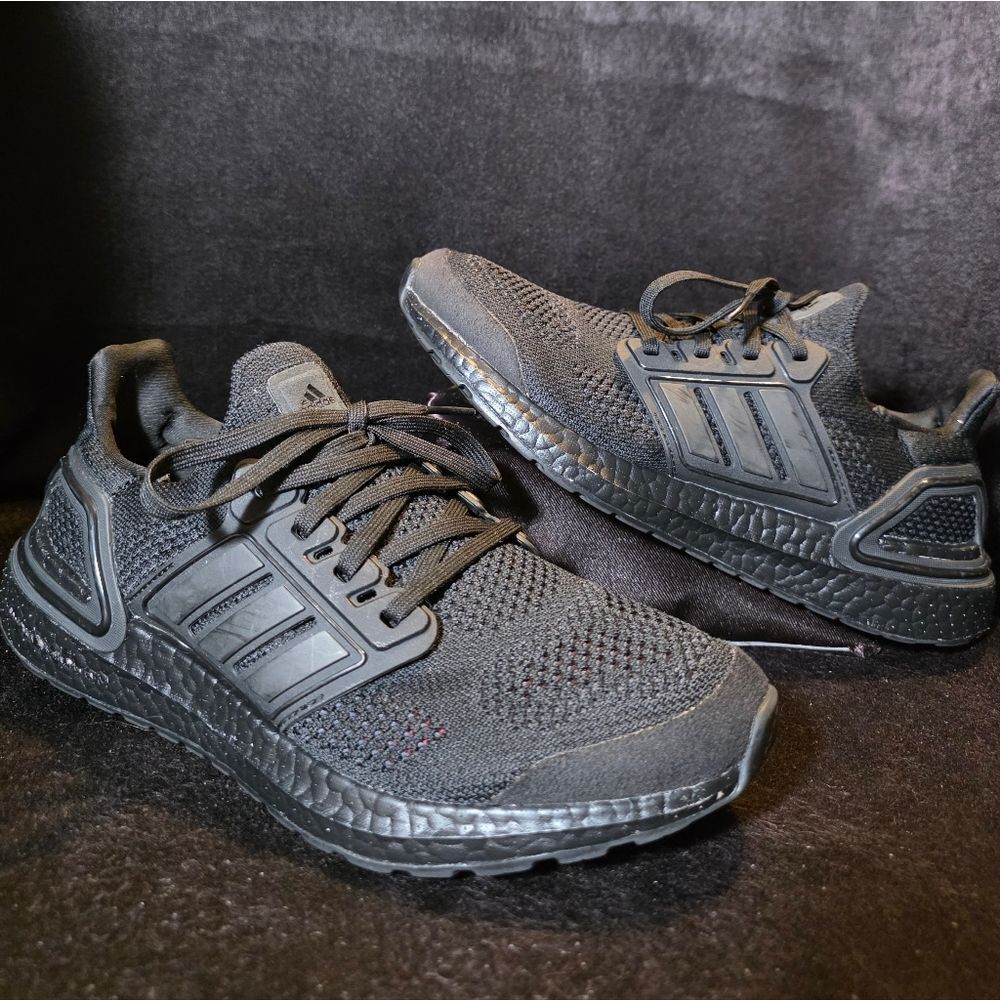 Adidas Ultra Boost Womens Size 8